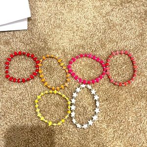 5 turtle brackets and 1 starfish bracket